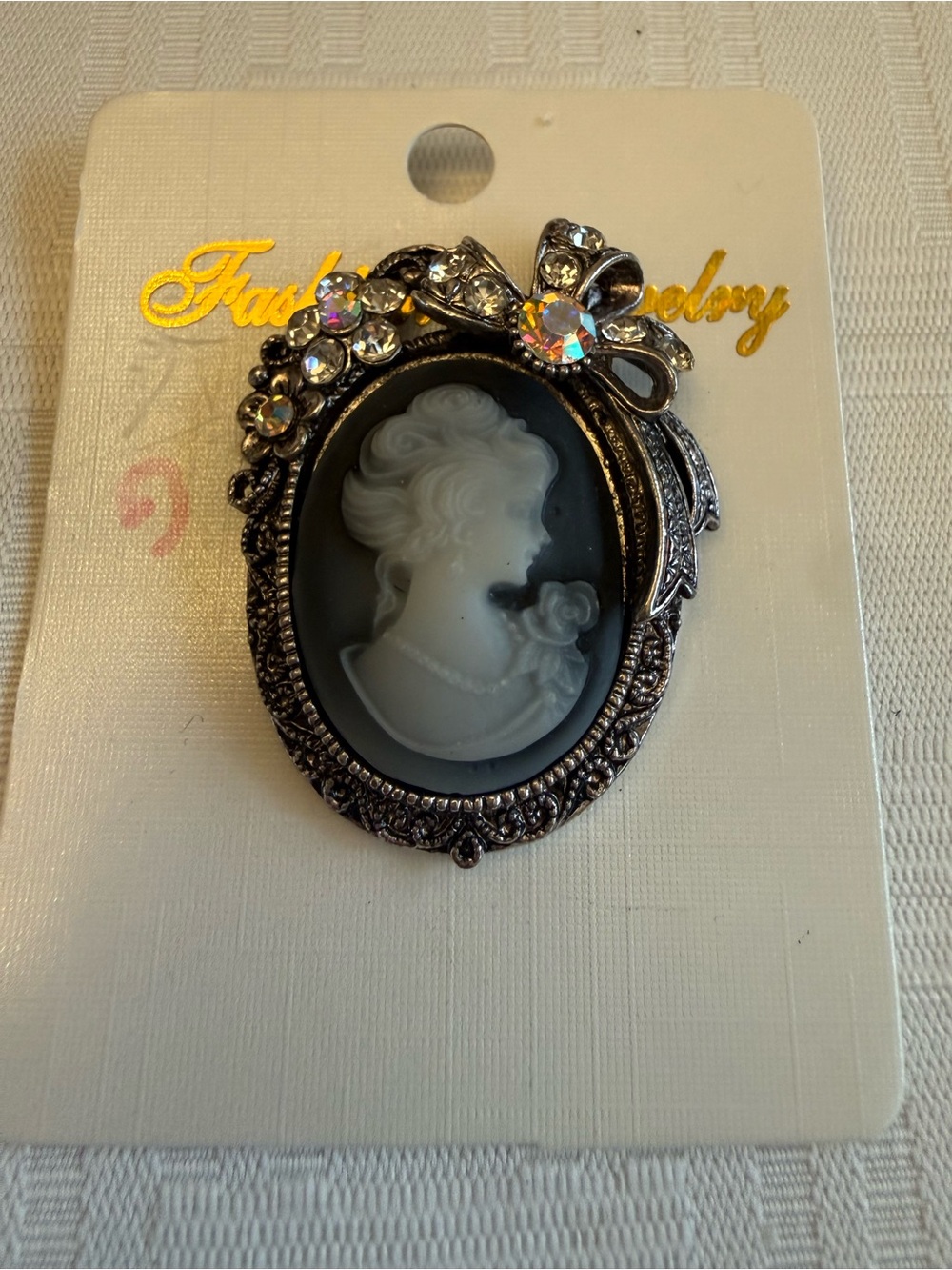 New Alilang Vintage Inspired Crystal Rhinestone Victorian Lady Cameo Brooch Pin